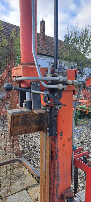 Semanatoare paioase 2,5m cu 21 randuri,despicator hidraulic de 13tone