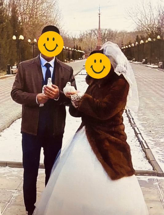 Продам мужскую кожаную куртку чистая кожа с магазина Аляска. Размер М