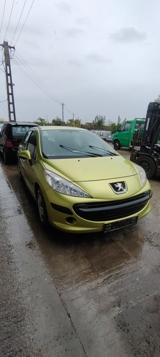 Dezmembrez Peugeot 207