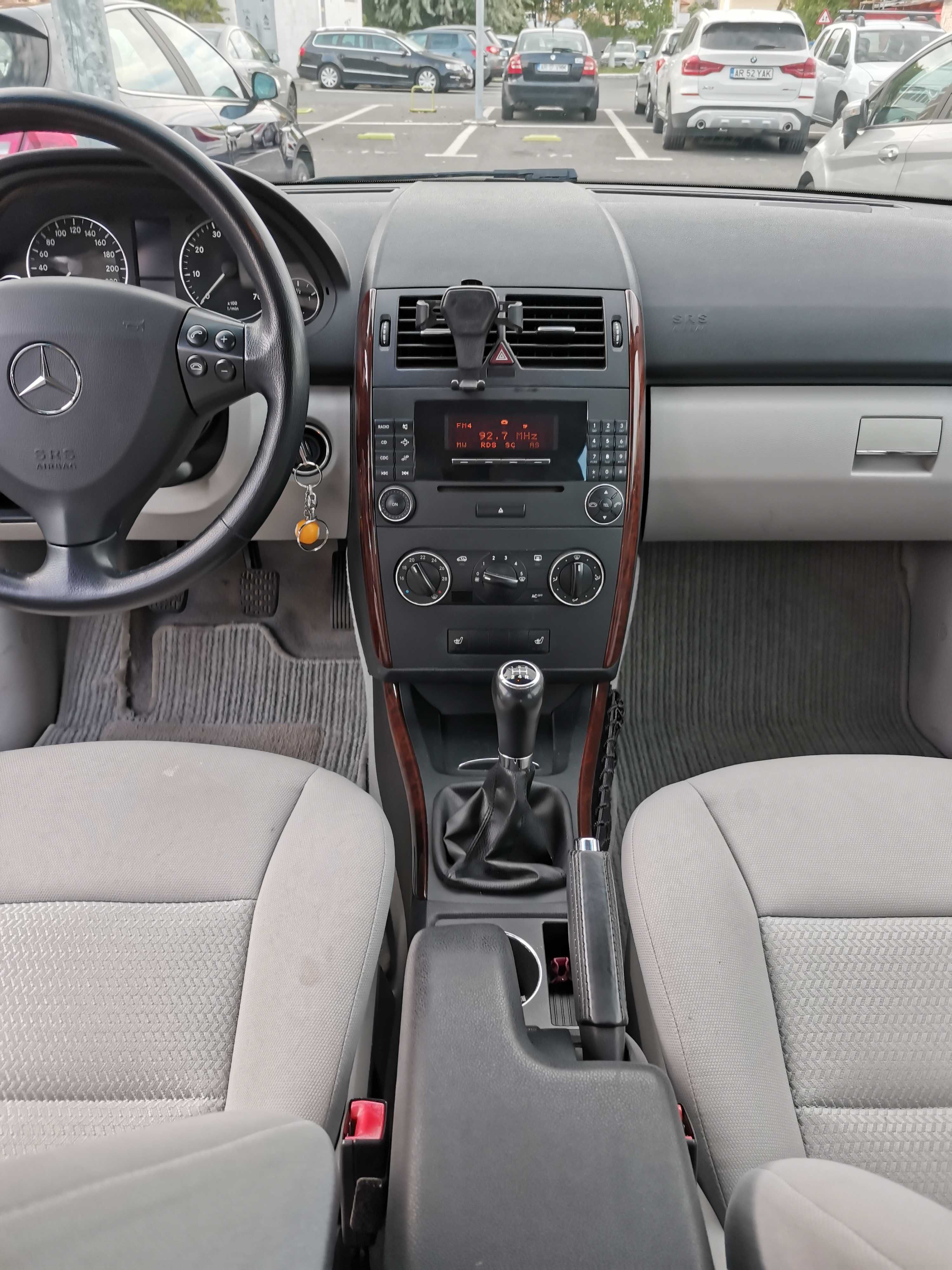 Mercedes A classe benzină interior gri