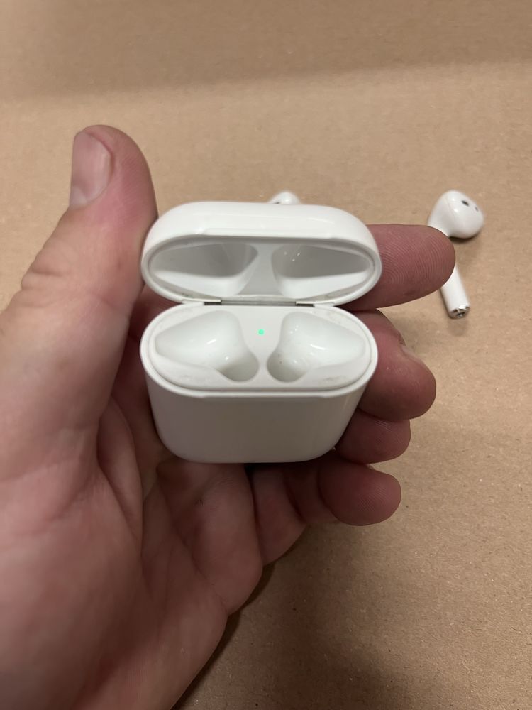 Apple AirPods 2 ОРИГИНАЛНИ слушалки