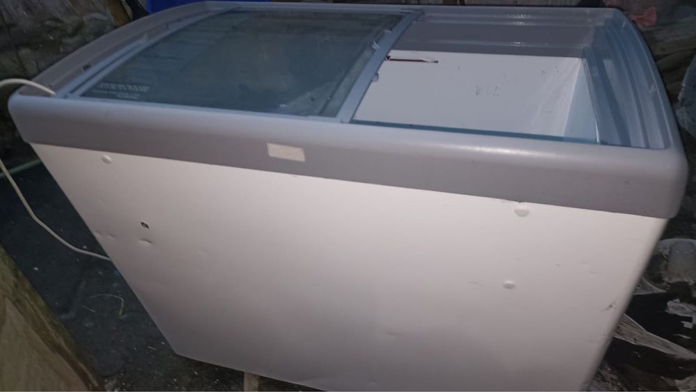 Lada de congelator rio S68 cu geamuri culisante