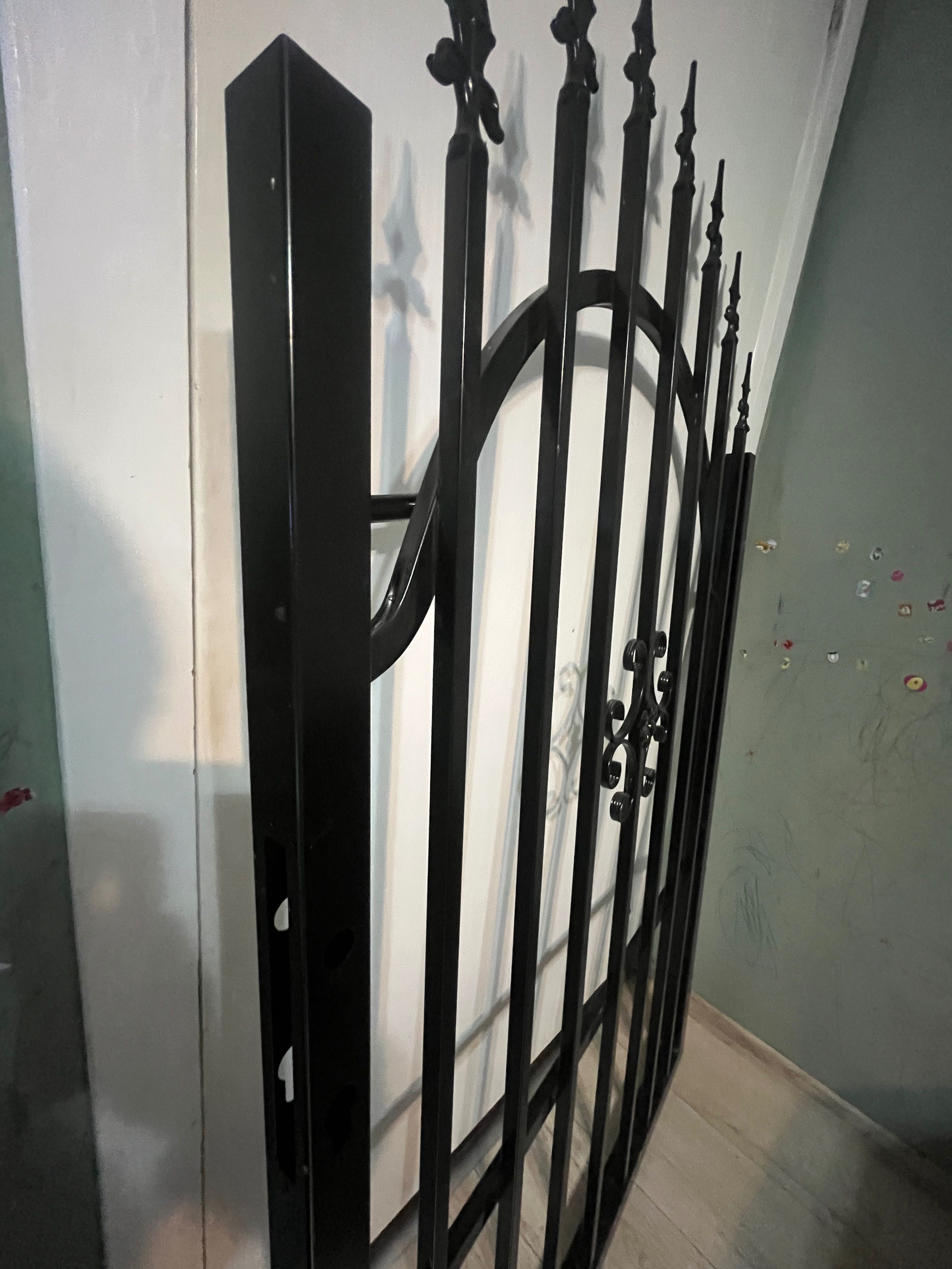 Дворна Врата 90х150