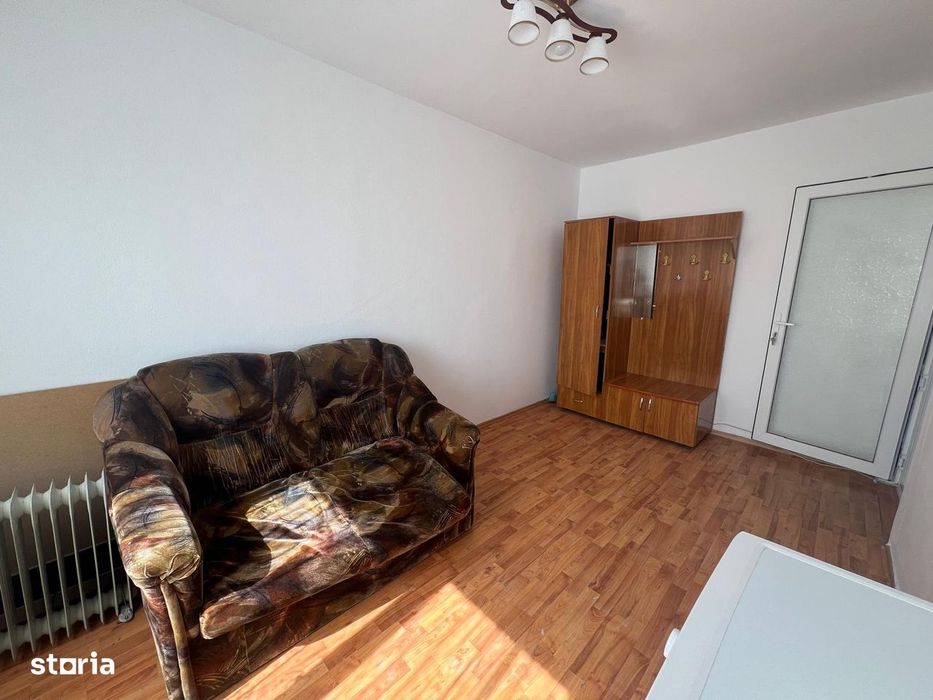 vand garsoniera Micro 40 bloc mixt et 3 pret 27.000 euro Neg