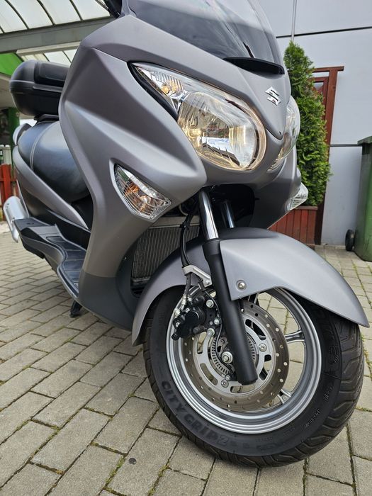 Scuter Suzuki Burgman 200