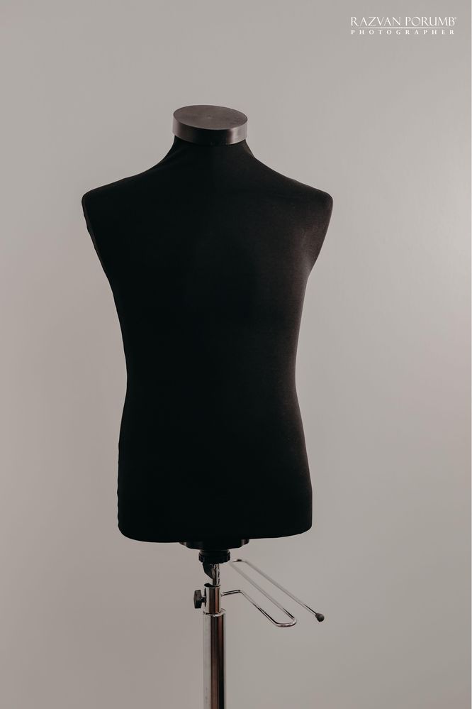 Inchiriez manechin / bust ( nuntă, botez, diferite ocazii)