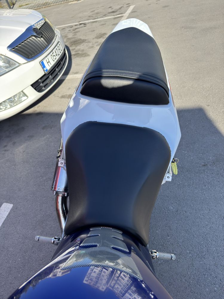 Suzuki GSX-R 600 k5 2005г