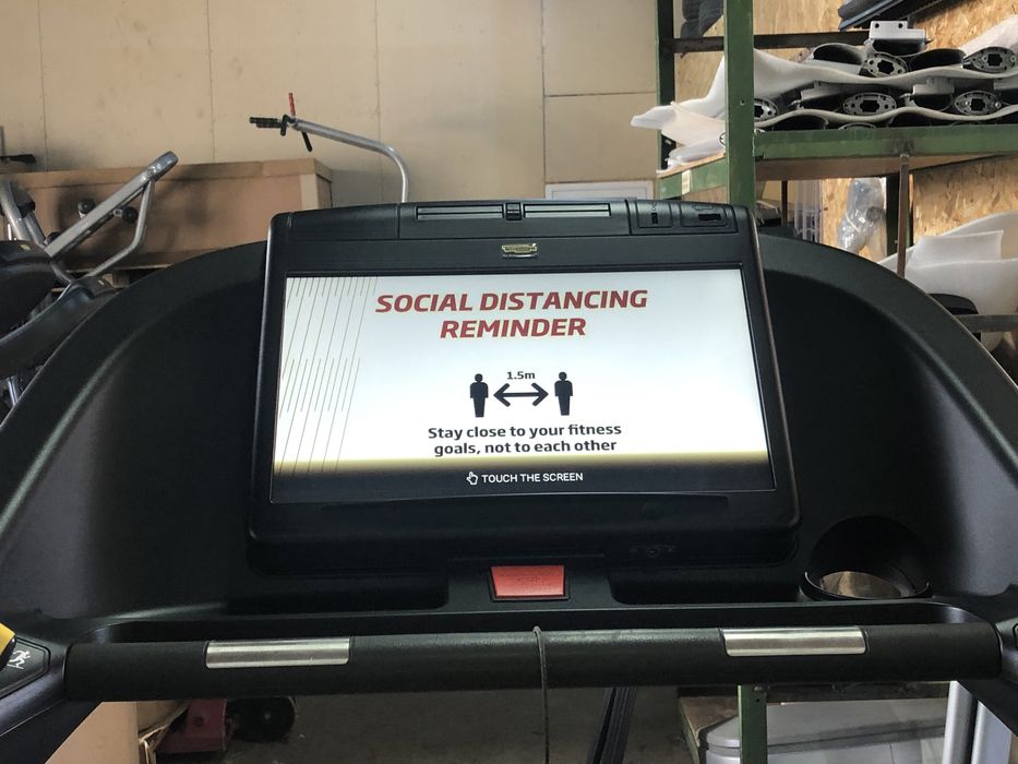 Depozit aparate fitness technogym