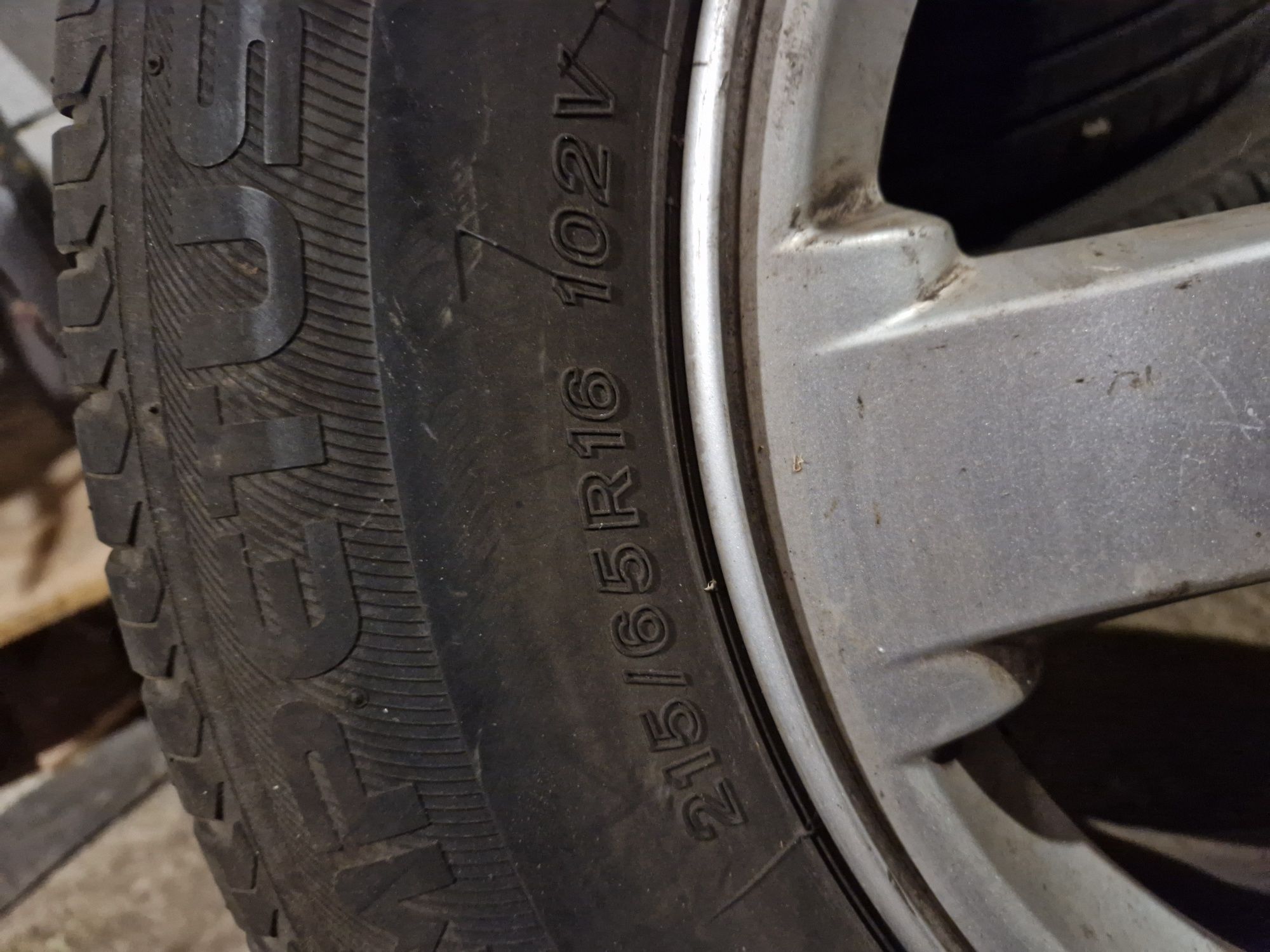 Гуми и Джанти за Nissan