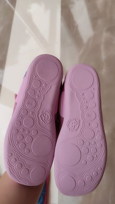 Adidași noi fete - lungime interioara 20 cm