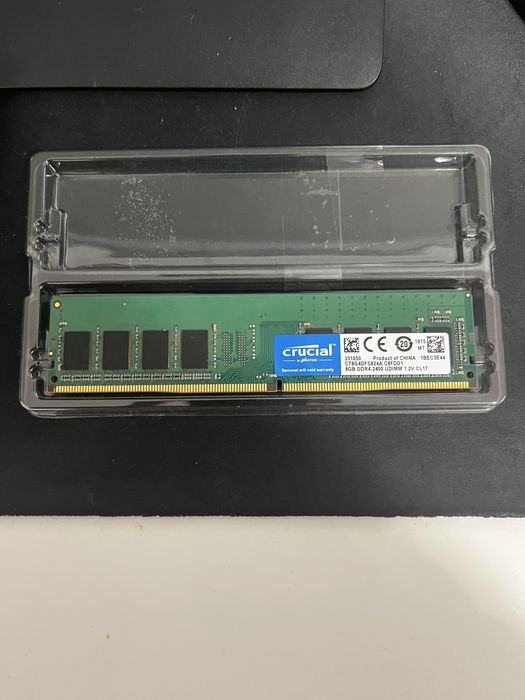 Placuta Crucial RAM 8GB ddr4 2400mhz
