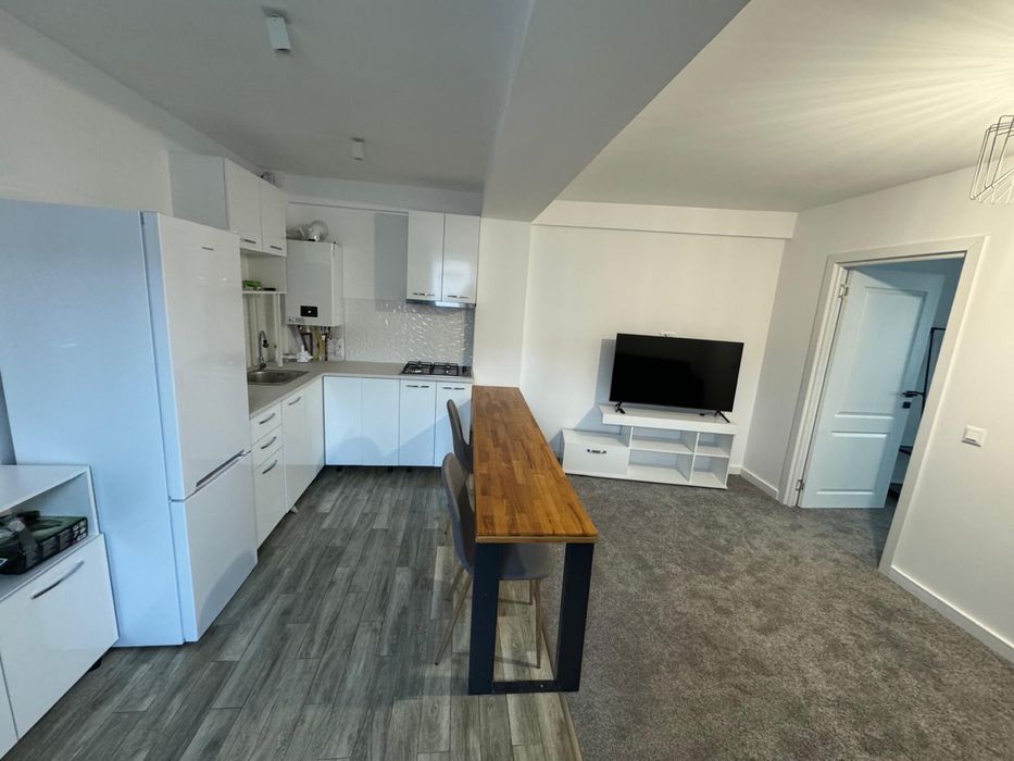 Inchiriez apartament, centru, zona Piata Mare, cladire noua