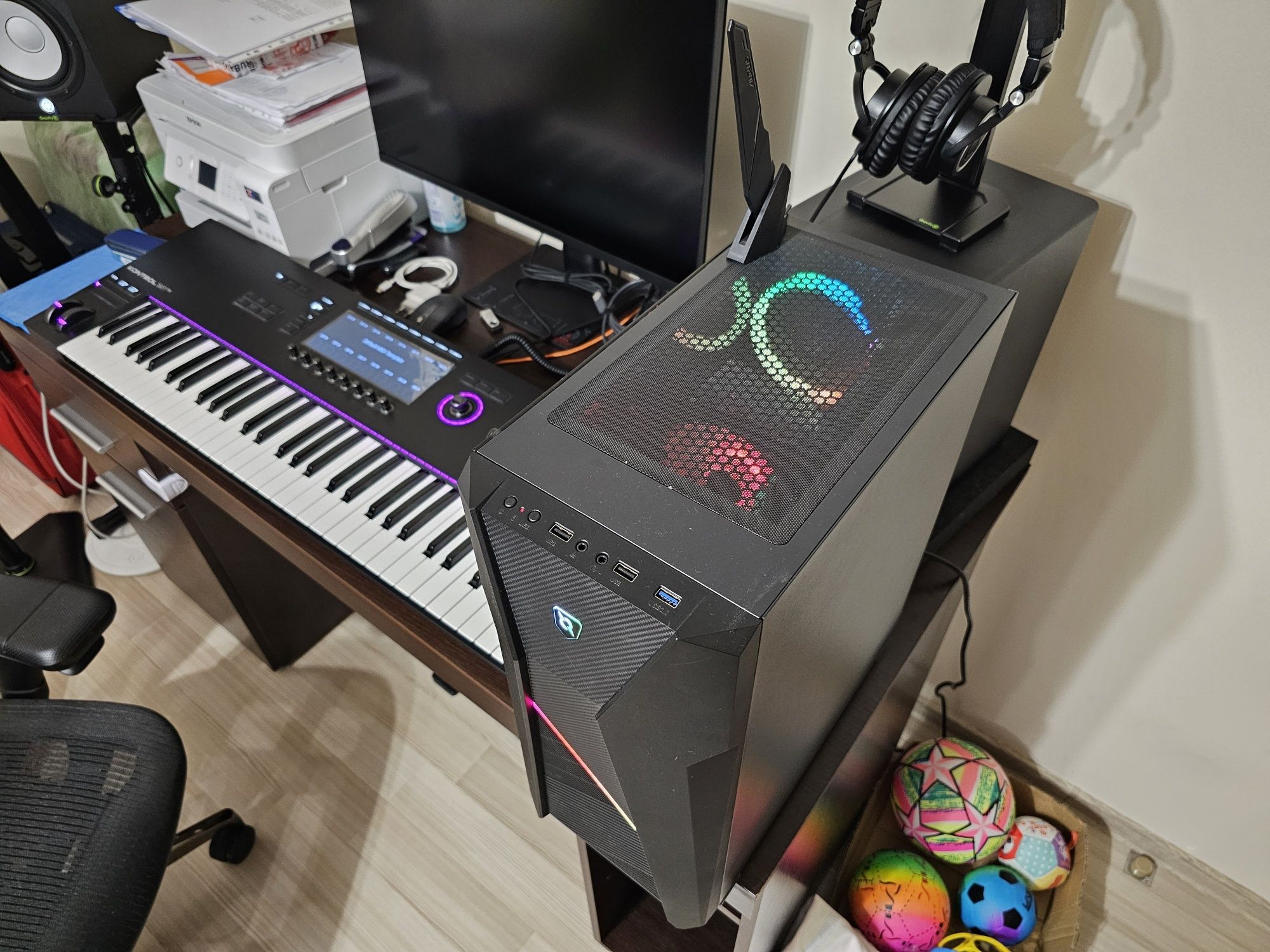 Sistem desktop - i5 10600K + căști sigilate