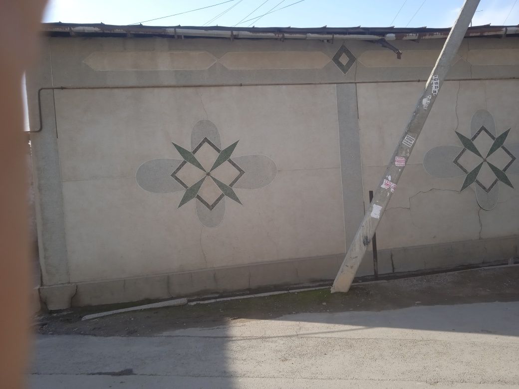 Zangiotada yer uchastkasi sotiladi.