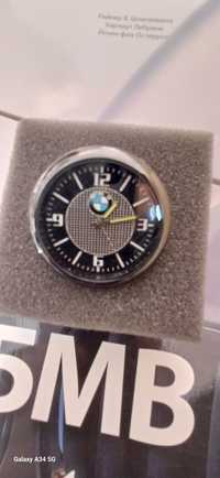 Часовник за кола BMW