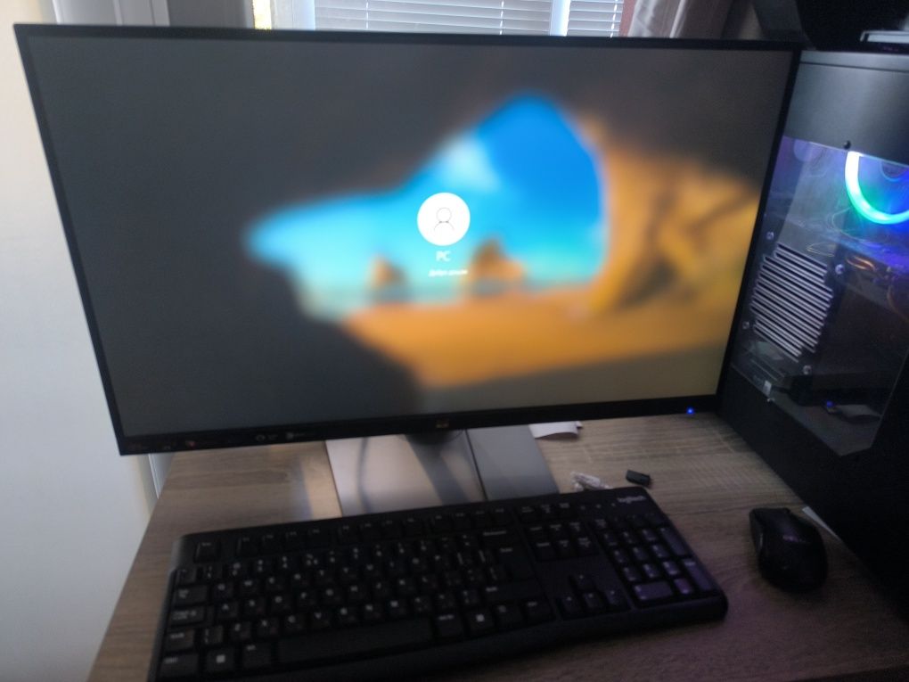 Геймърски компютър i7-4790 / RX 570 4GB / 8GB RAM / SSD + HDD