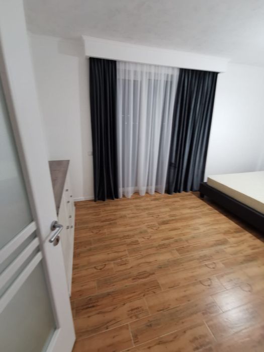 Inchiriez Apartamente