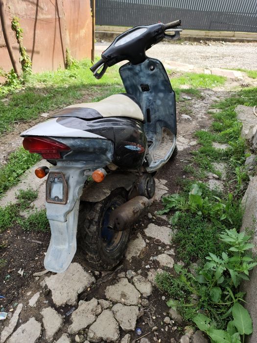 Vind scuter aprilia rally de 80 cc