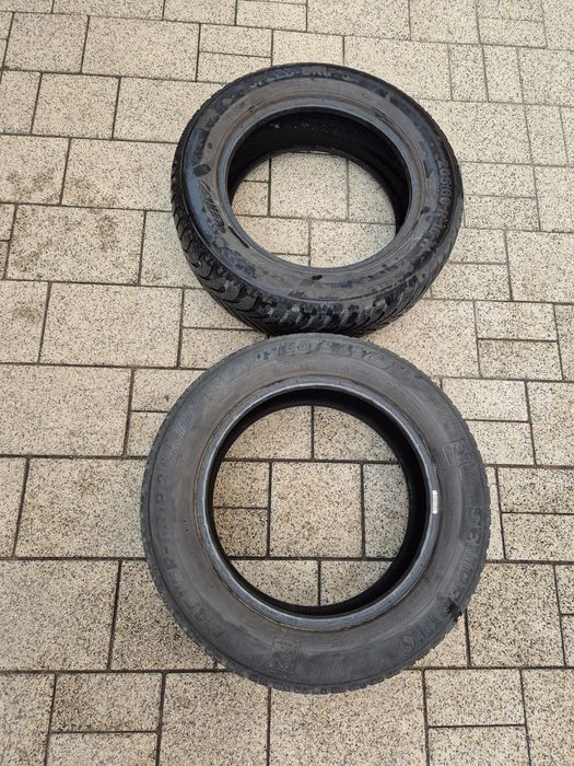 Vând 2 anvelope M+S 205/60/16 Semperit,( dot 2022,2018) -55lei