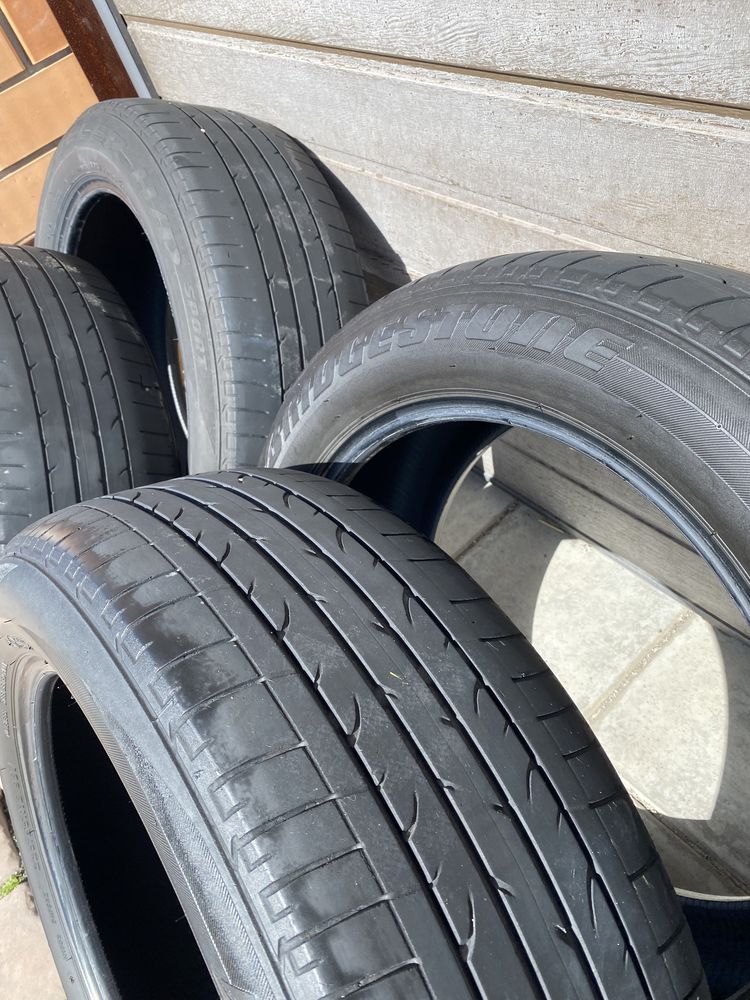 Bridgestone Dueler H/P 225/55/18