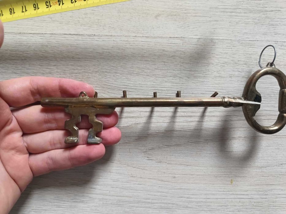 Cuier Din Bronz Forma Cheie Vintage 20cm