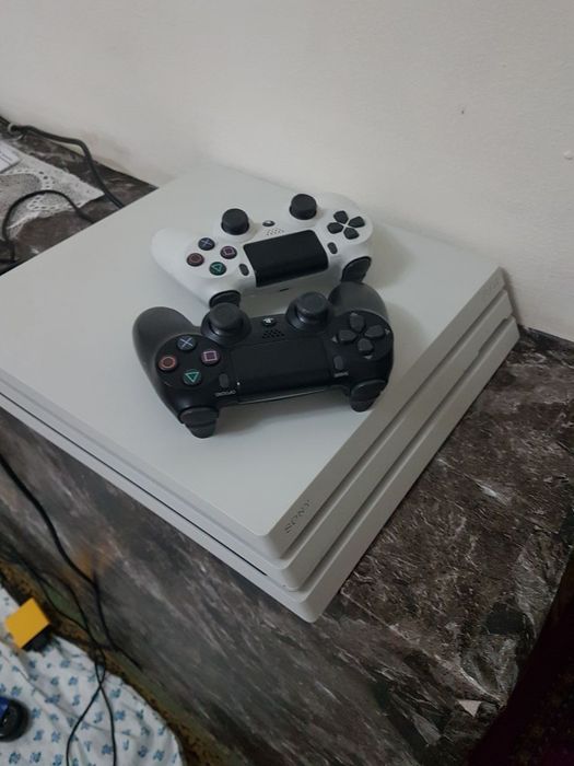 Sony playstation 4 pro 1 tb top o‘yinlari bilan