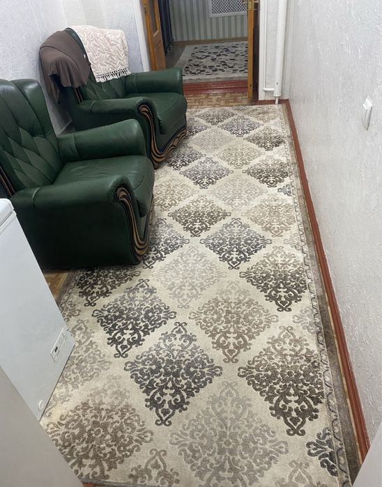 Ковровая дорожка продам