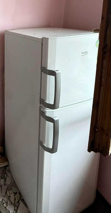 Работещ хладилник beko
