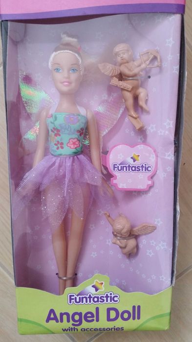 papusa angel   - de la firma " fantastic "