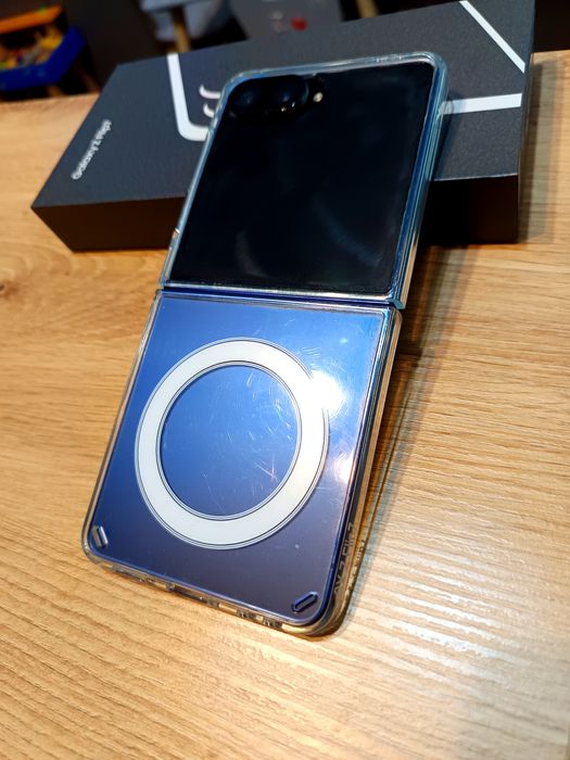 Samsung galaxy flip 7