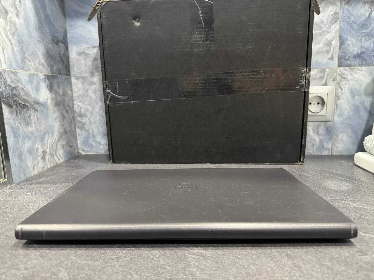 Dell Vostro 3420 / i5 1235U (10 ядер) 16Gb / 256Gb SSD NVMe FullHD/IPS