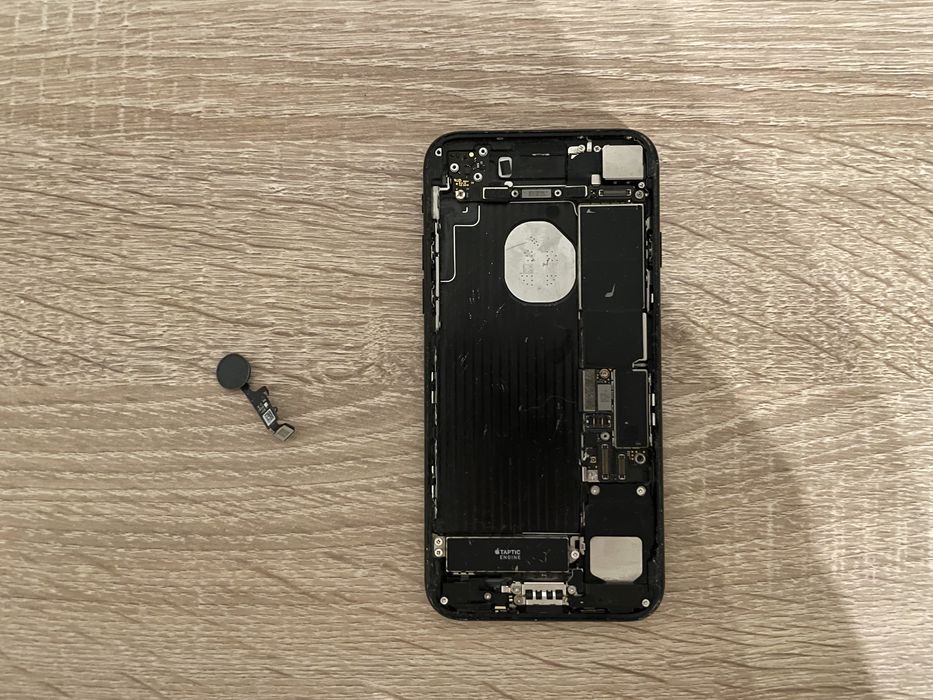 iPhone 7 128 GB Jet Black