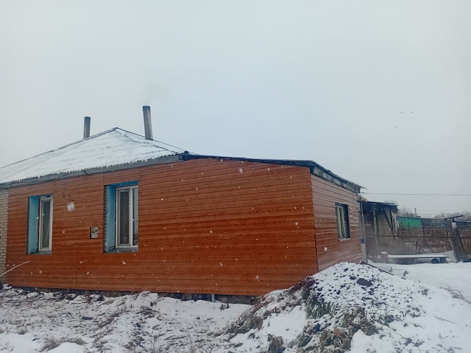 Продам квартиру в четырехквартирном доме