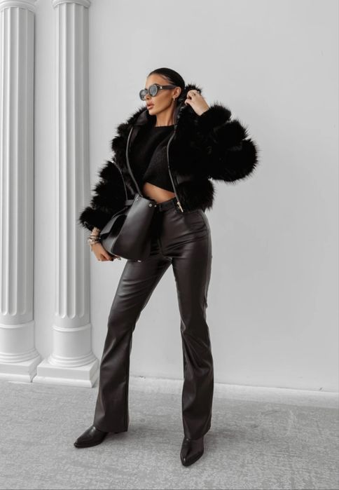 Дамско късо  пухено палто  в кафяво и черно