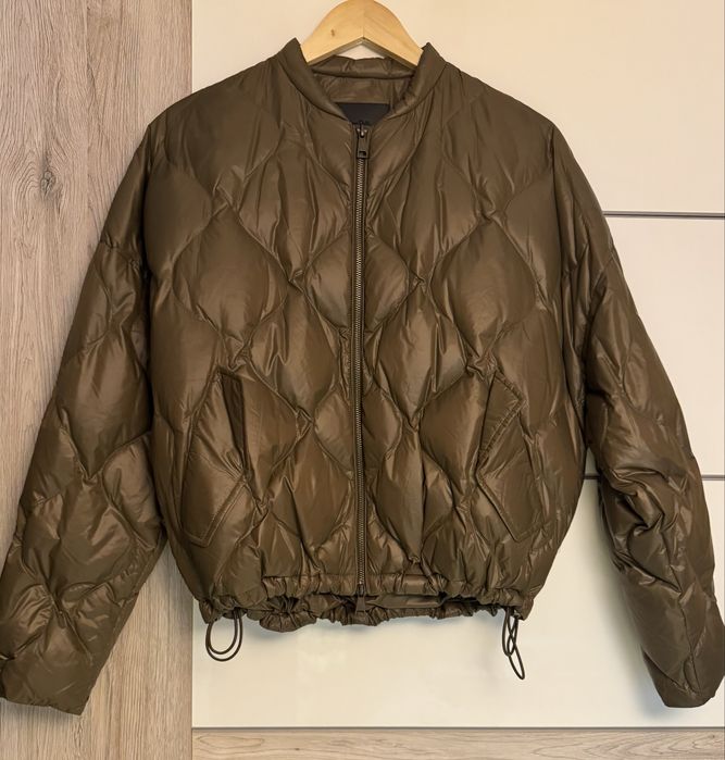 Vand jacheta Massimo Dutti