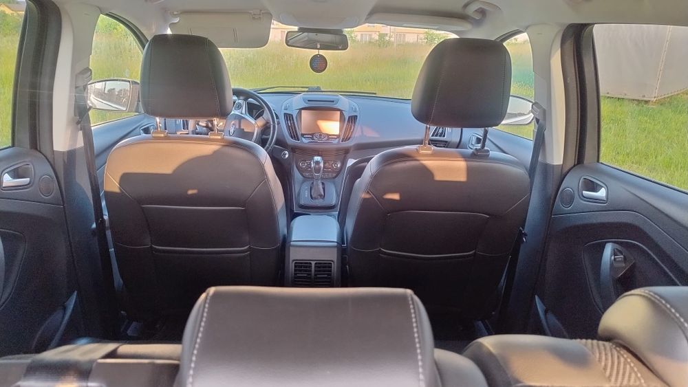 Ford Kuga 4 x 4 automat 2016 diesel