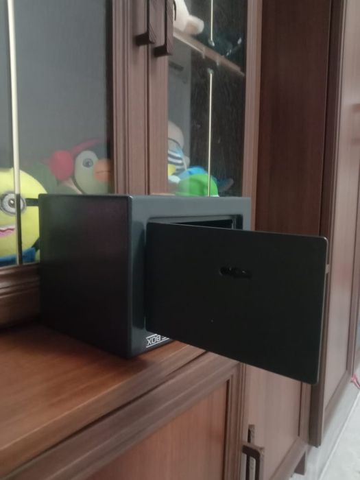 Сейф продаётся состояние хорош