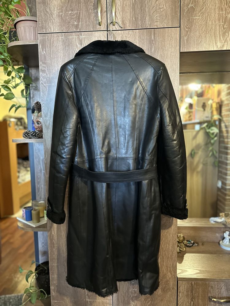 Продам зимнюю кожаную дубленку