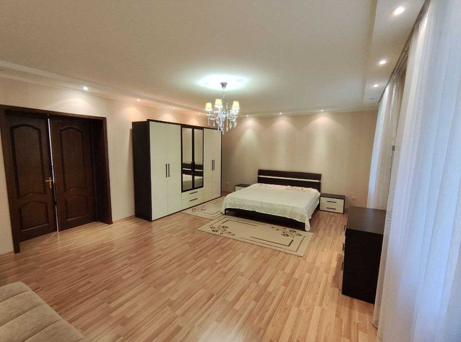 3-х комнатная квартира  ул. Чимкентская