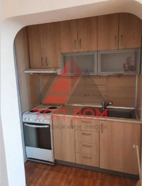 Дава се под наем Двустаен апартамент в Варна, Цветен квартал - 64 кв.м за 408 € - Снимка #1