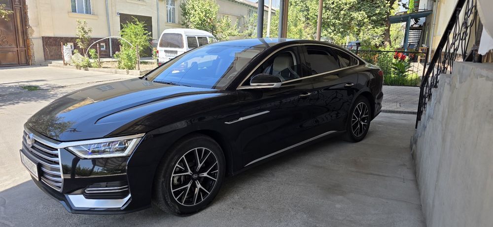 Продаётся BYD HAN E9. 2022год, в отличном состоянии пробег99.000км