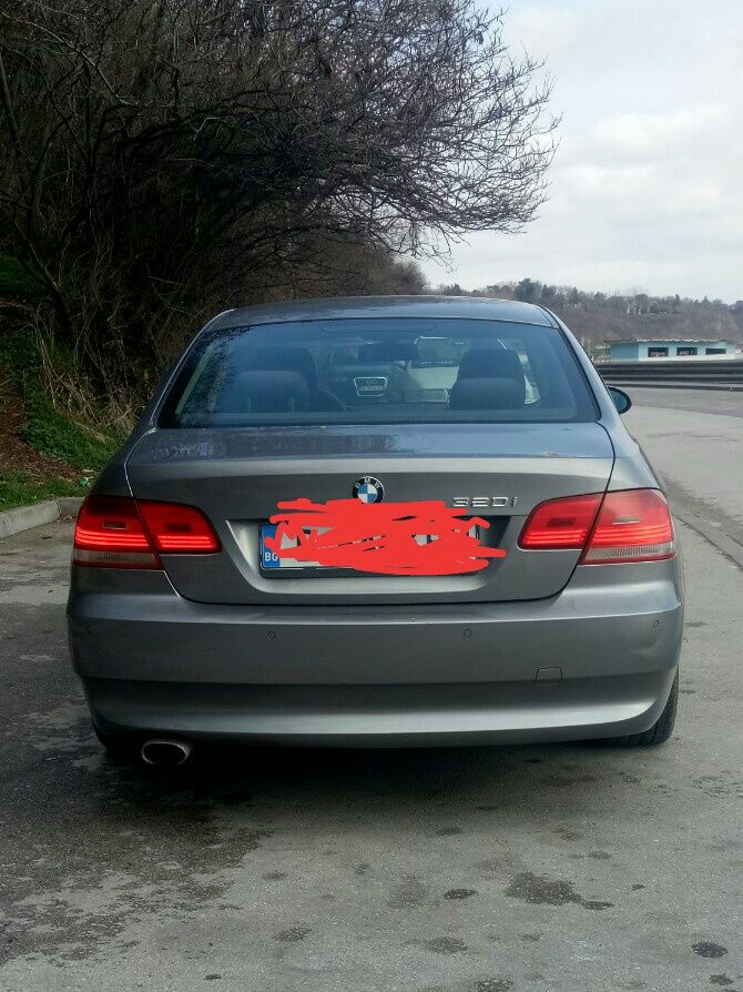 Продавам BMW 320 i