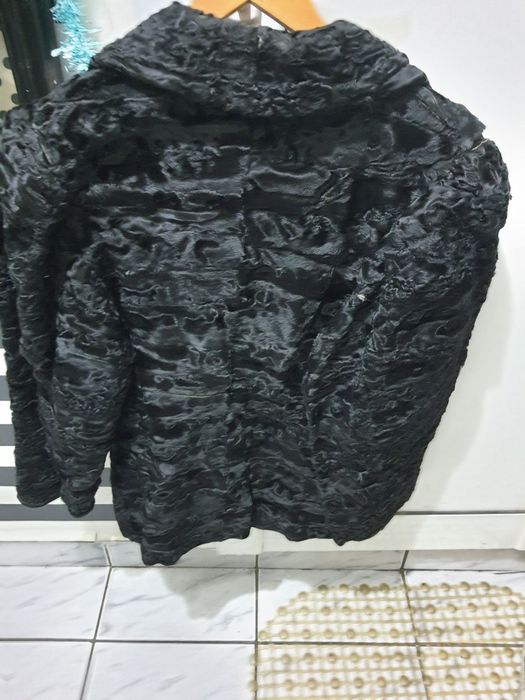 Късо палто от астраган