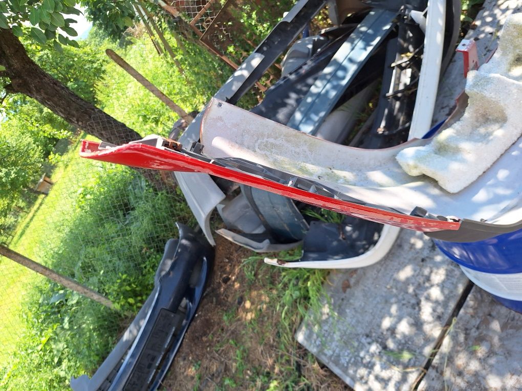 Задна броня за opel vectra 95-99г.