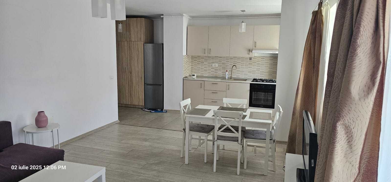 Inchierez apartament 2 camere, boxa si parcare Top City