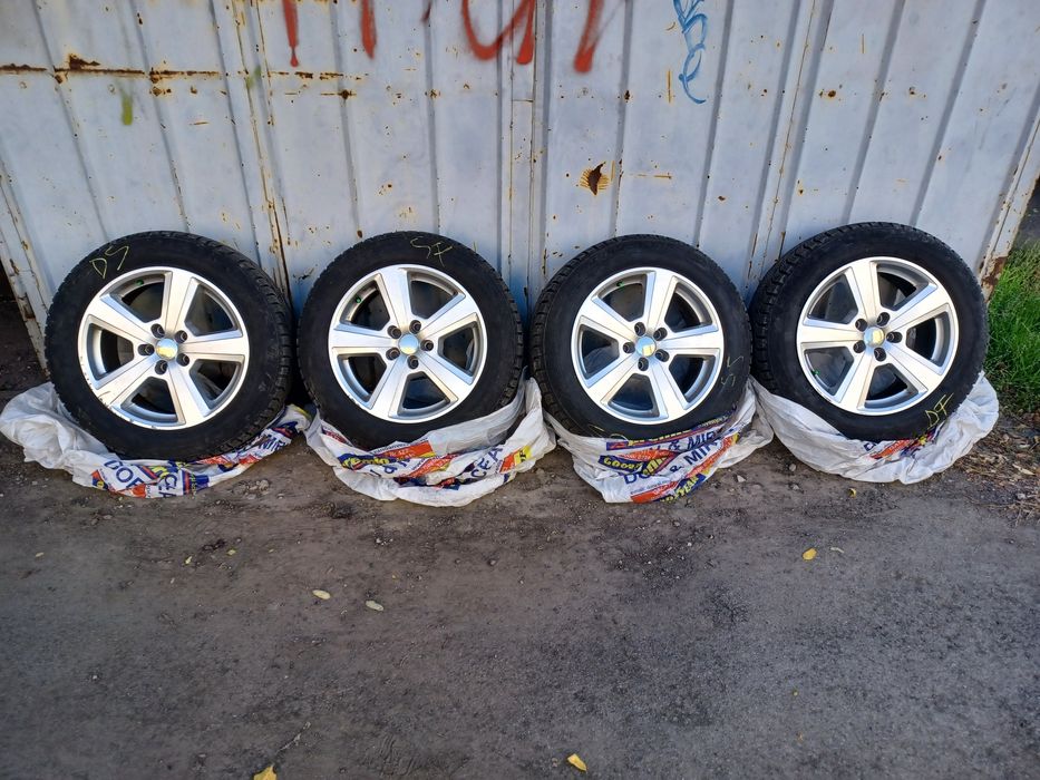 Roti R17 5×114,3 cu anvelope de iarna