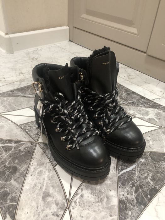 Зимние сапоги Tommy Helfiger Оригинал