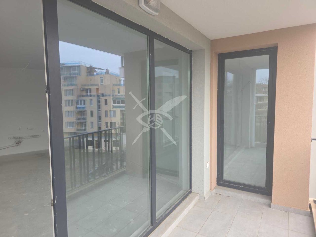 Продава се Двустаен апартамент в с. Равда, Област Бургас - 67 кв.м за 1598 €/кв.м - Снимка #3