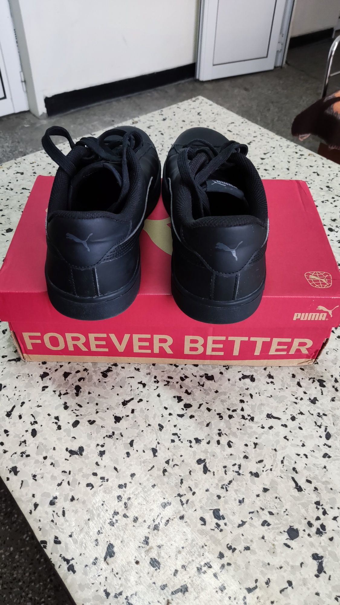 мъжки обувки Puma номер 42.5