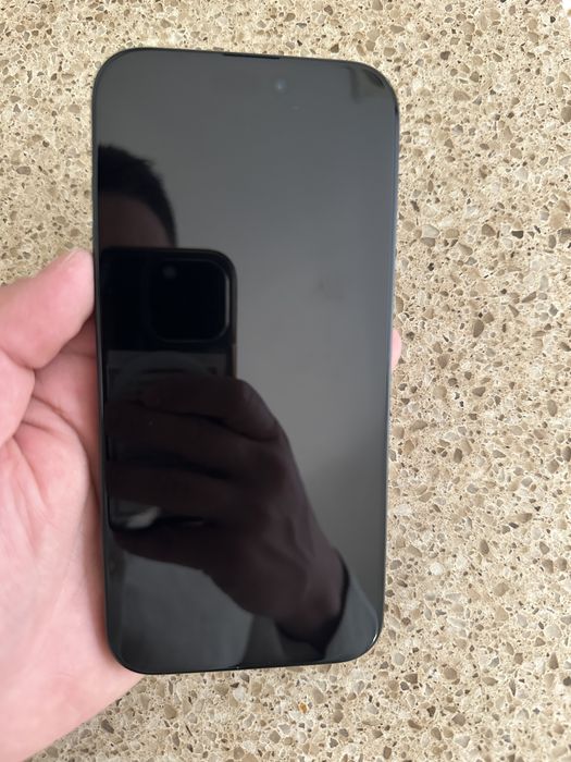 iPhone 16 Pro Max, Black Titanium- pret fix